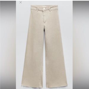 Zara size 6 marine straight jeans. Off white.